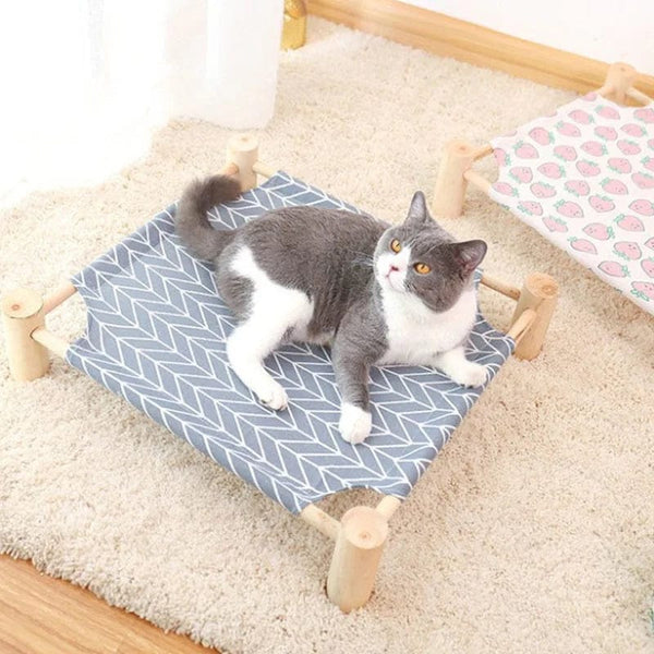 Lit pour chat en bois